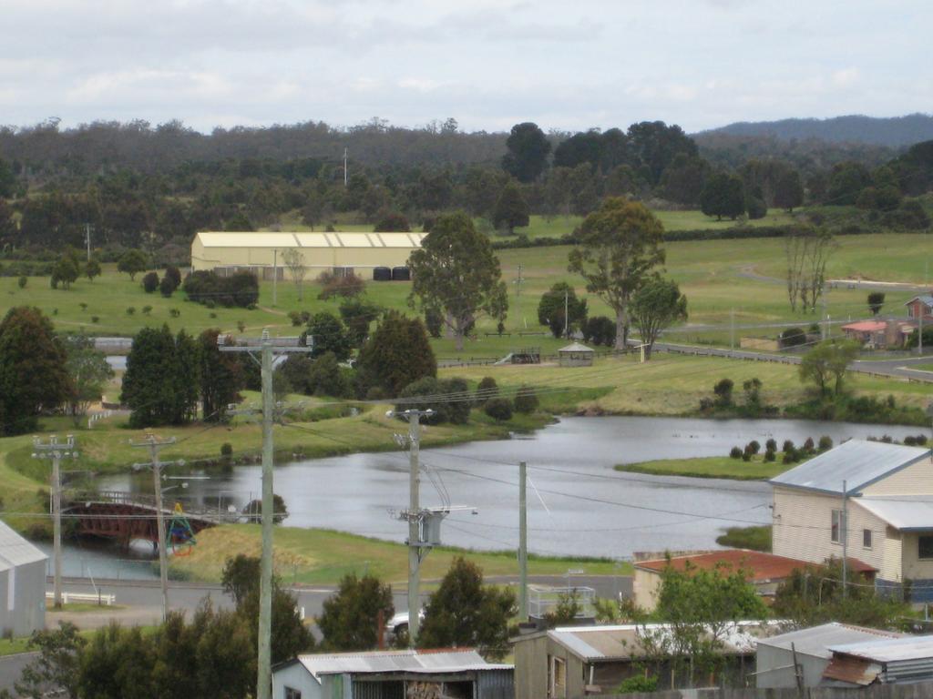 Waratah Falls Holiday Unit Dış mekan fotoğraf